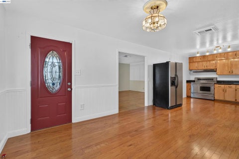 Tiny photo for 164 Lorraine Ave AVE, Pittsburg, CA 94565 (MLS # 41142208)