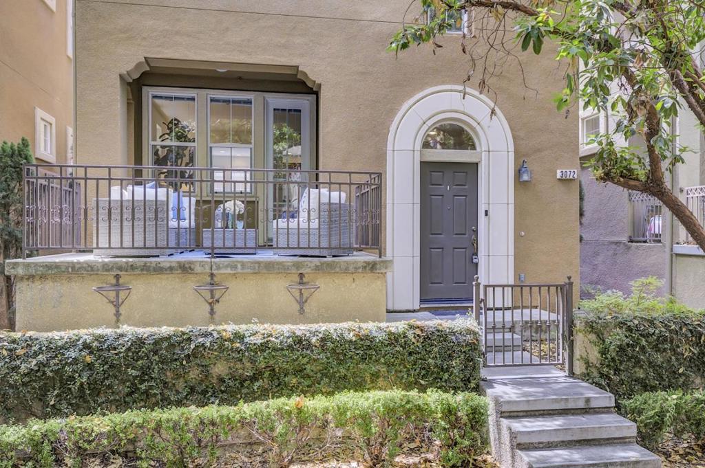 Welcome to this spacious single-family home featuring 4 bedrooms and 3.5 bathrooms in the lively city of San Jose. With 2,414 square feet of living space on a lot of about 1,829 square feet, this home offers a flexible layout, including a separate family room for plenty of living and entertainment options. The kitchen is designed for practicality and ease, making it perfect for preparing meals and gathering with loved ones. A dedicated laundry area adds convenience to daily life. This property also includes a two-car garage, providing ample parking and storage. Located in a wonderful area, it is very close to shops, highways, Vieira Park, and walking trails, yet also away from the main foot and car traffic on the hill. You must see this home soon before it's gone!
