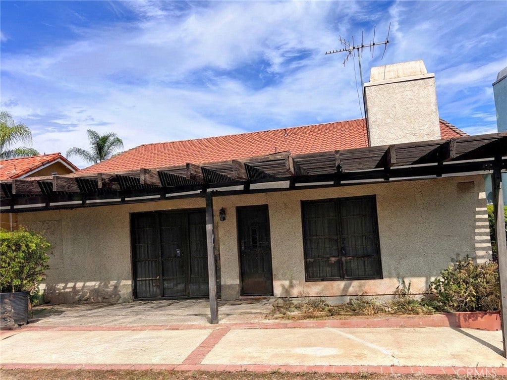63 Rainbow Ridge