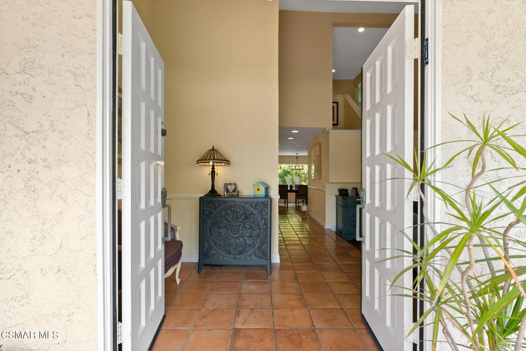 29003 Hollow Oak Court