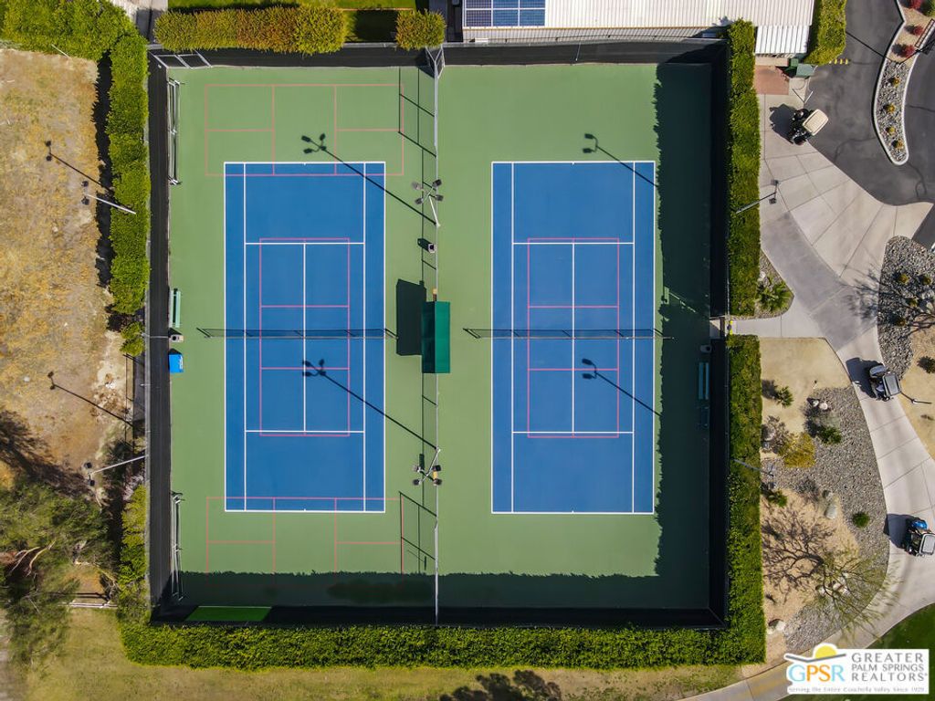 listing image 130726421033262342818