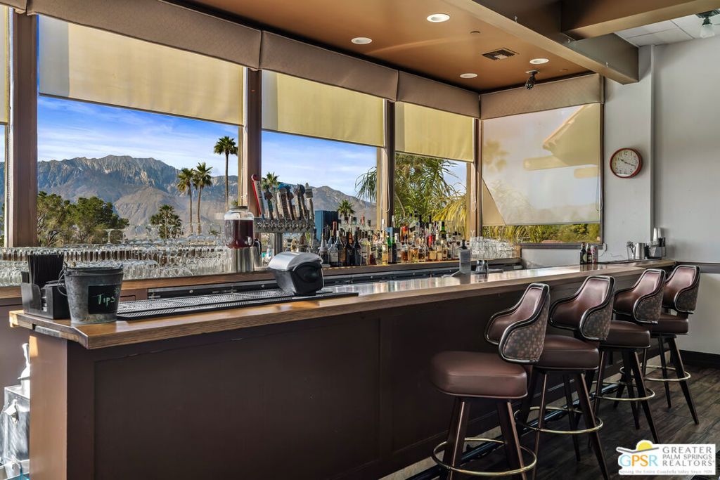 listing image 130722100443057779543