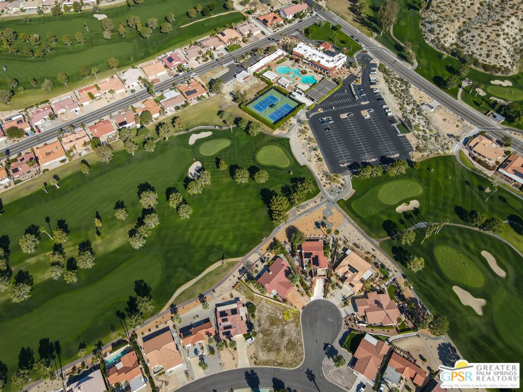 listing image 130723359379156714191