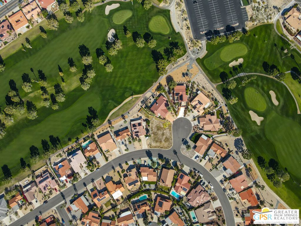 listing image 130724997293876684851