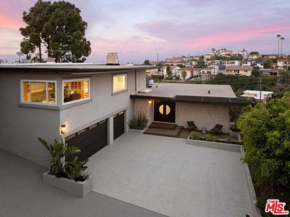 411 Rees Street, Playa Del Rey CA 90293