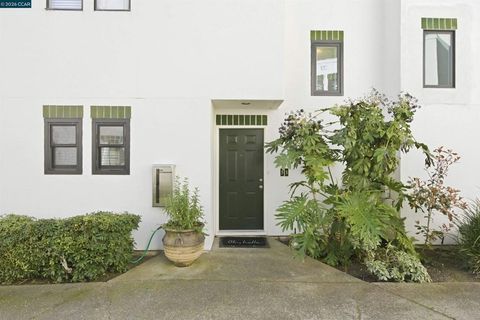 Photo of 55 55 Mozden Ln Ln, Pleasant Hill, CA 94523 (MLS # 41126409)