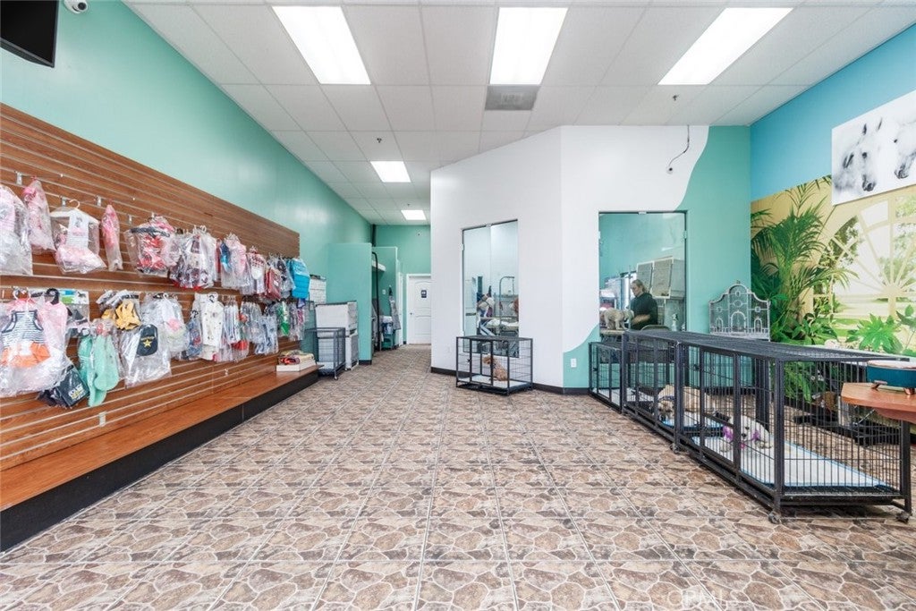 116 E Alameda Avenue