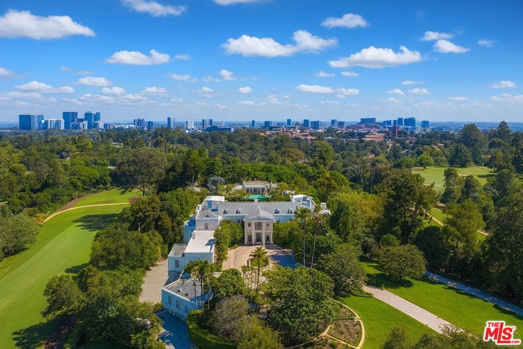 Photo of 10644 Bellagio Road, Los Angeles, CA 90077 (MLS # 26799942)