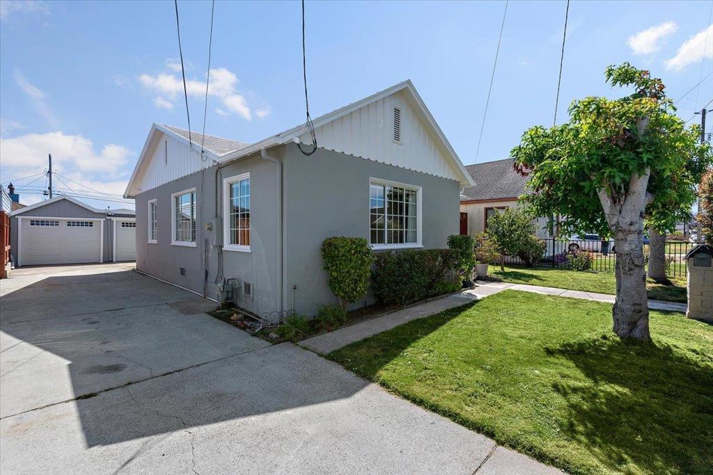115 Cherry Avenue