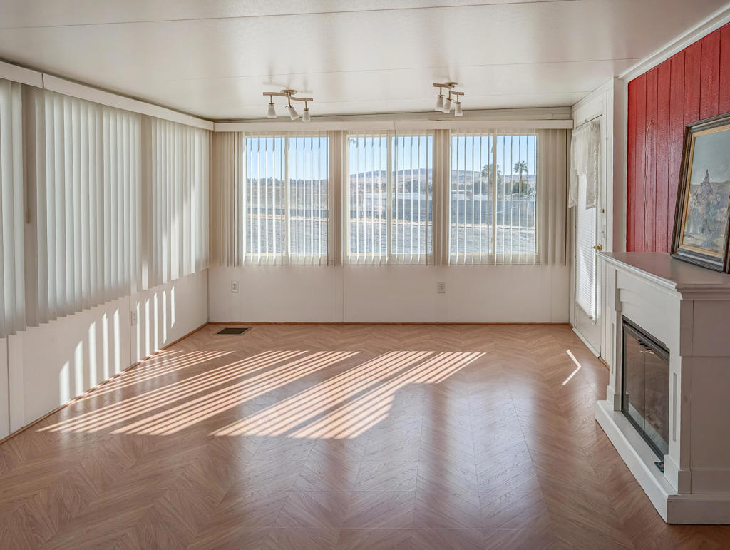 Not Applicable-1 - Manufactured In Park