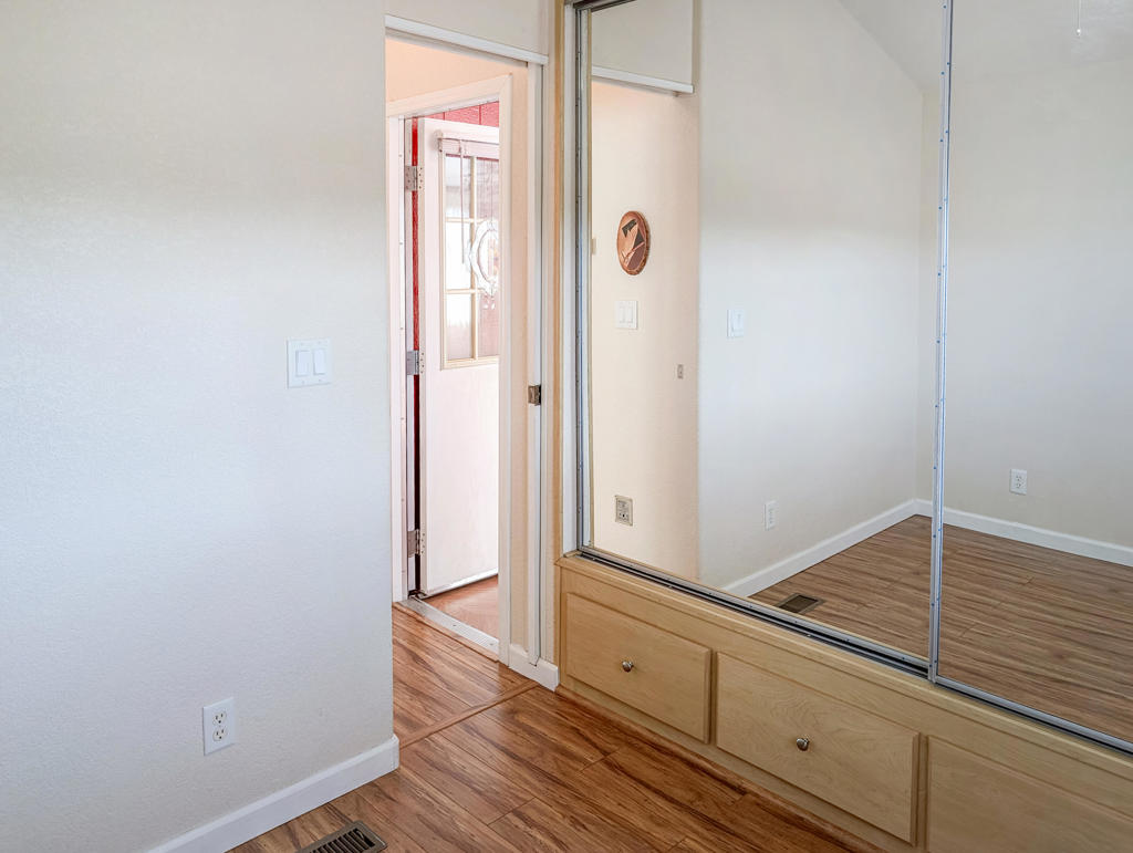 Not Applicable-1 - Manufactured In Park