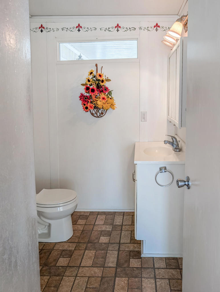 Not Applicable-1 - Manufactured In Park