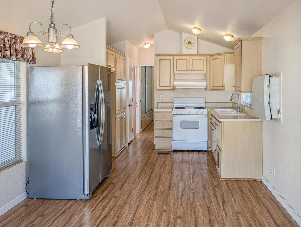 Not Applicable-1 - Manufactured In Park