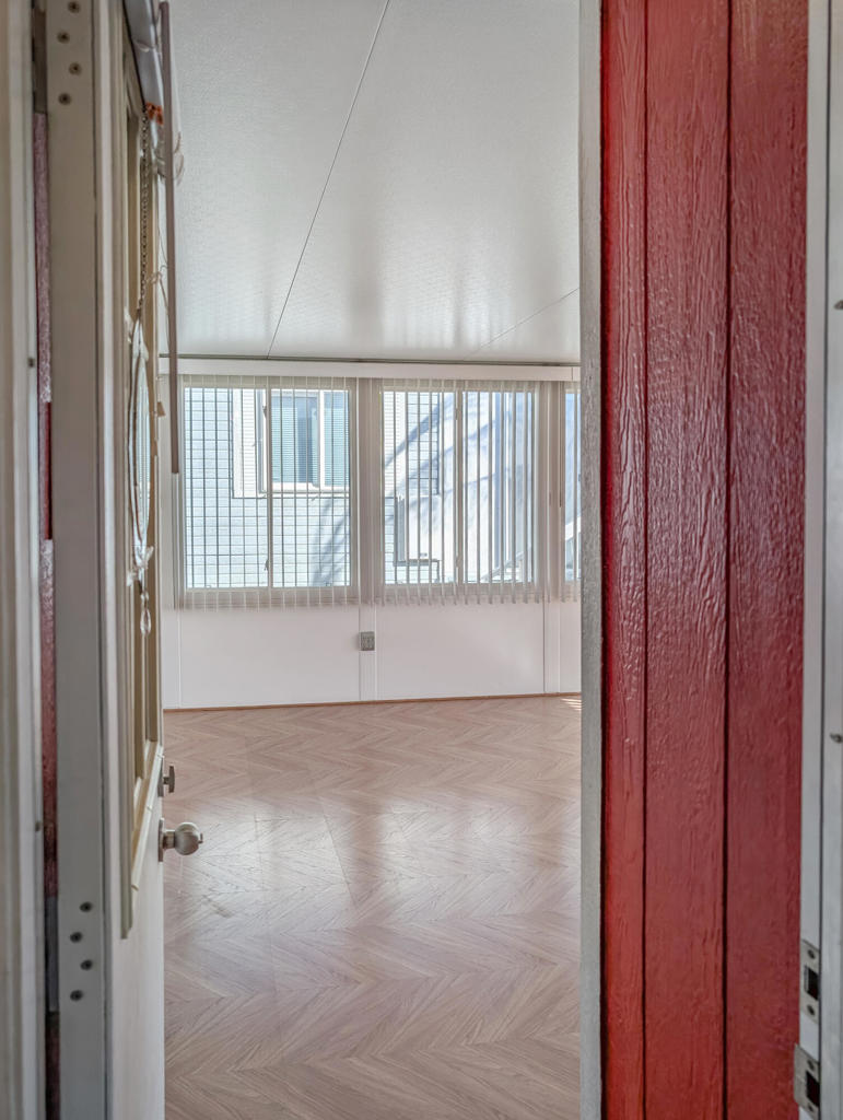 Not Applicable-1 - Manufactured In Park