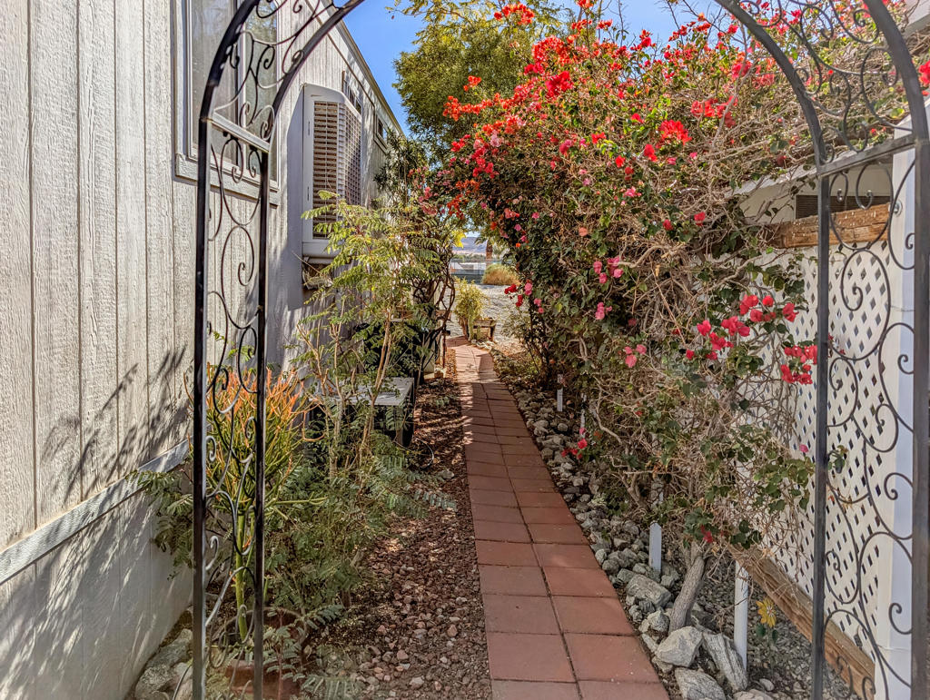 Not Applicable-1 - Manufactured In Park