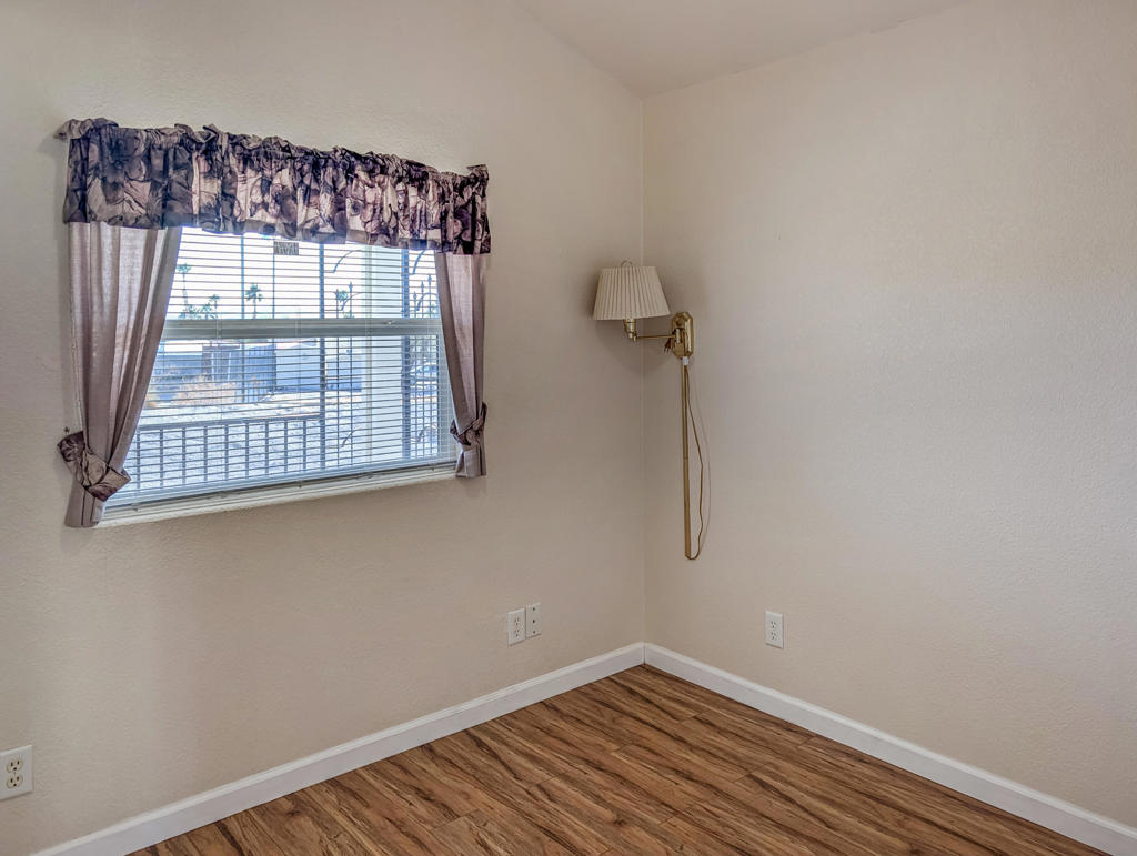 Not Applicable-1 - Manufactured In Park