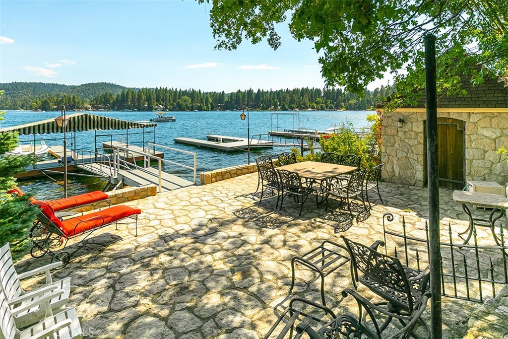 Arrowhead Woods (AWHW) - Residential