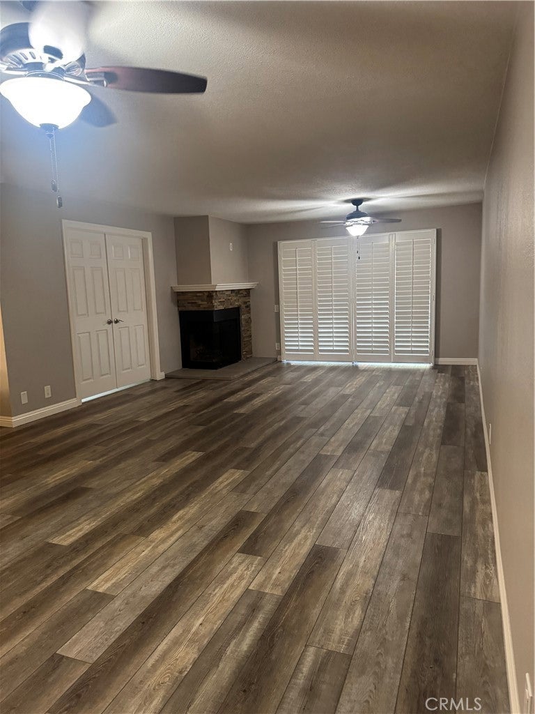 242 E Fern 205