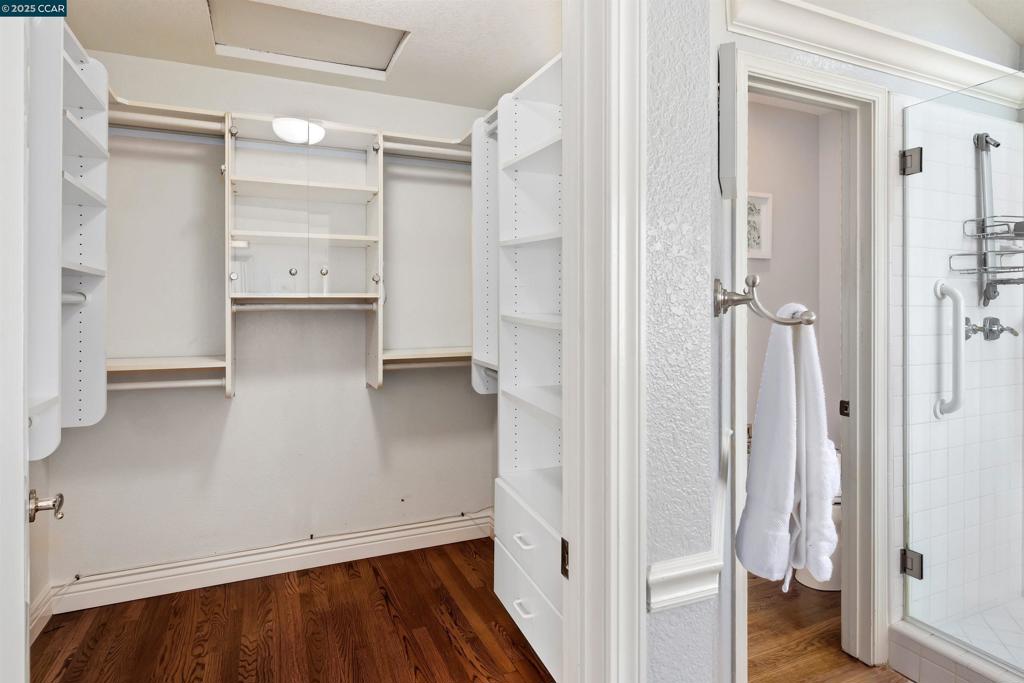 CANYON LAKES - Residential