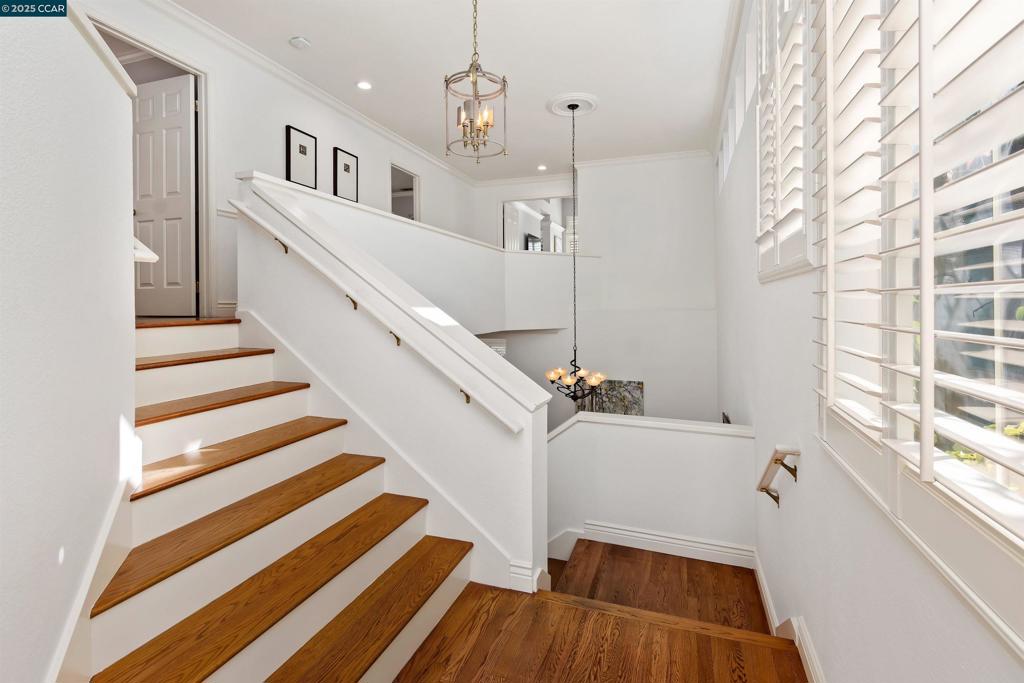 CANYON LAKES - Residential