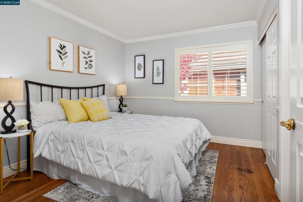 CANYON LAKES - Residential