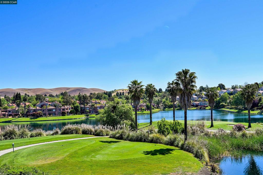 CANYON LAKES - Residential