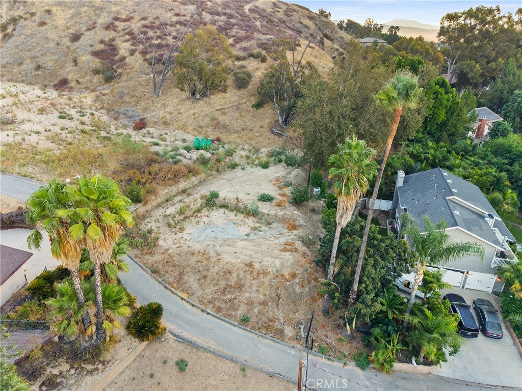 4751 N Golden
