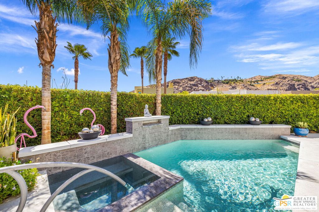2985 Searchlight Lane