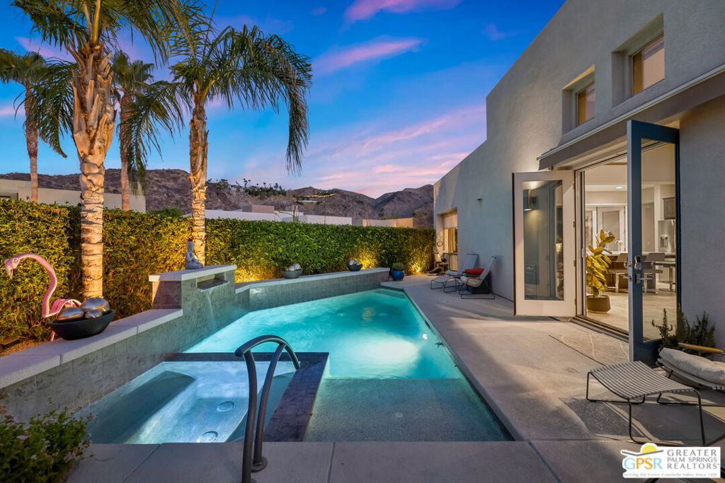 2985 Searchlight Lane