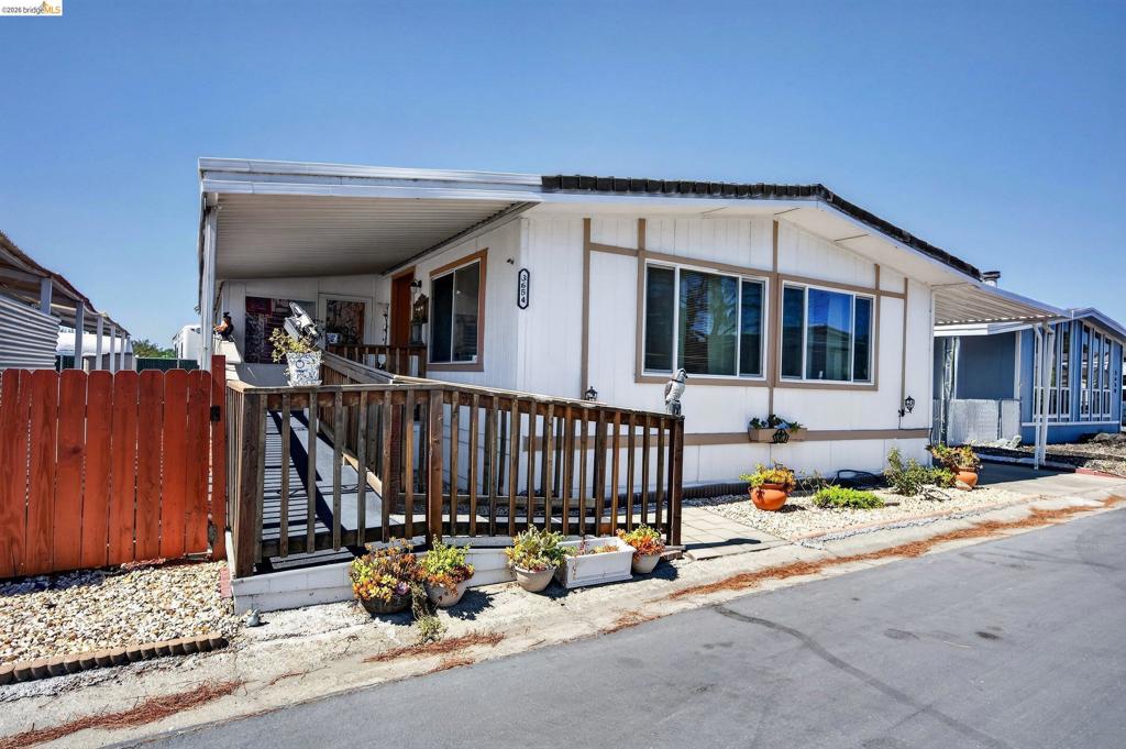 3654 Shelly Ln