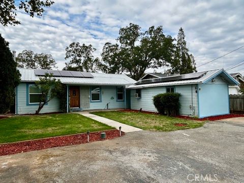 Photo of 550 Hillcrest Drive, Lakeport, CA 95453 (MLS # LC25246716)