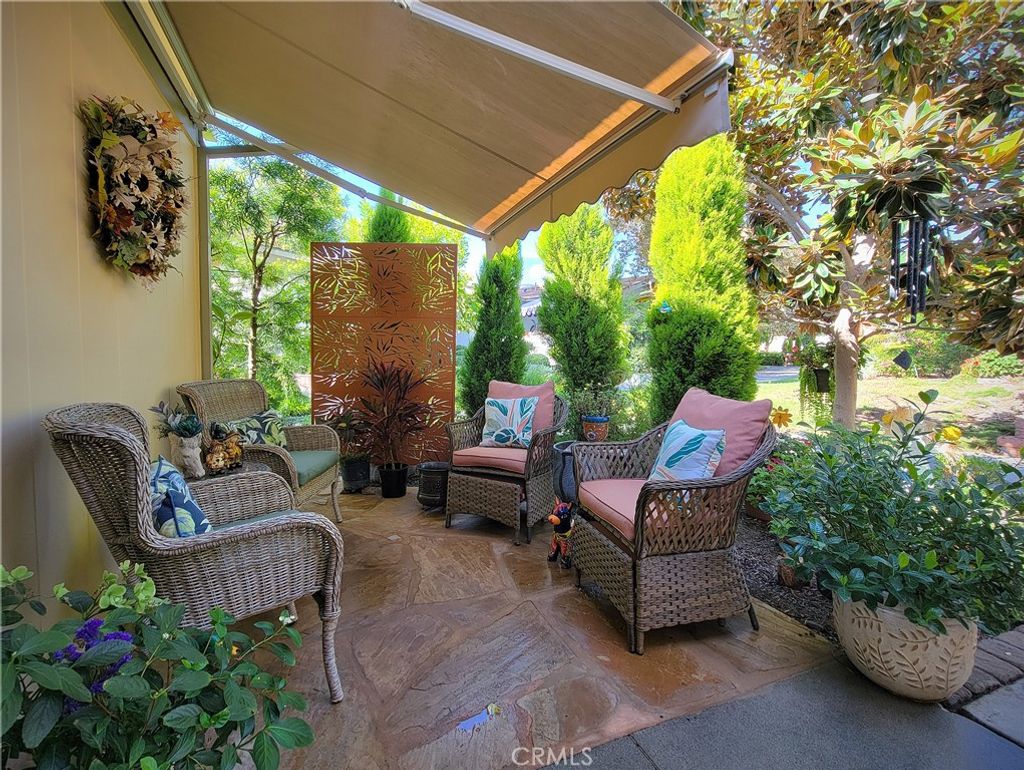 Photo of 191 AVENIDA MAJORCA #D, Laguna Woods, CA 92637 (MLS # OC25246578)