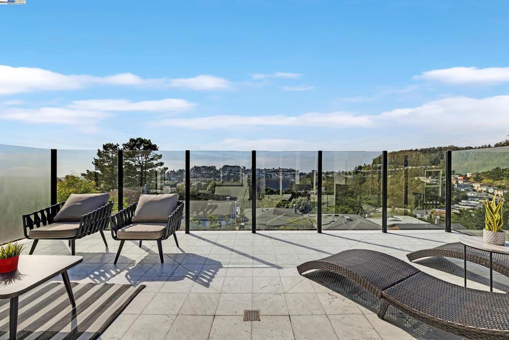 MIDTOWN TERRACE - Residential