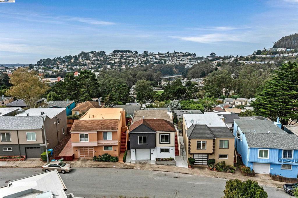MIDTOWN TERRACE - Residential