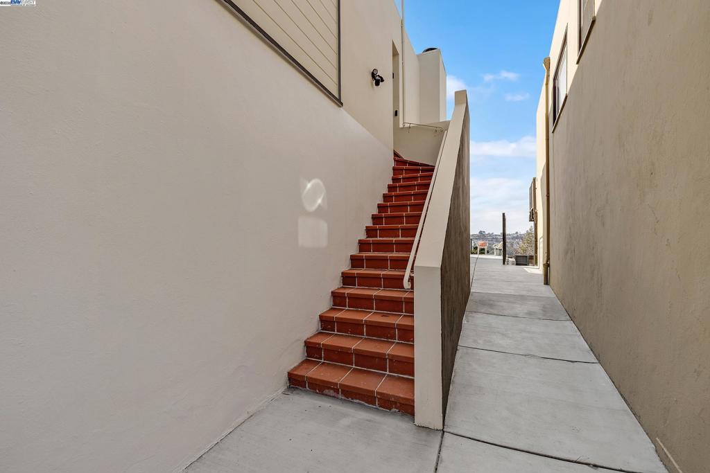 MIDTOWN TERRACE - Residential