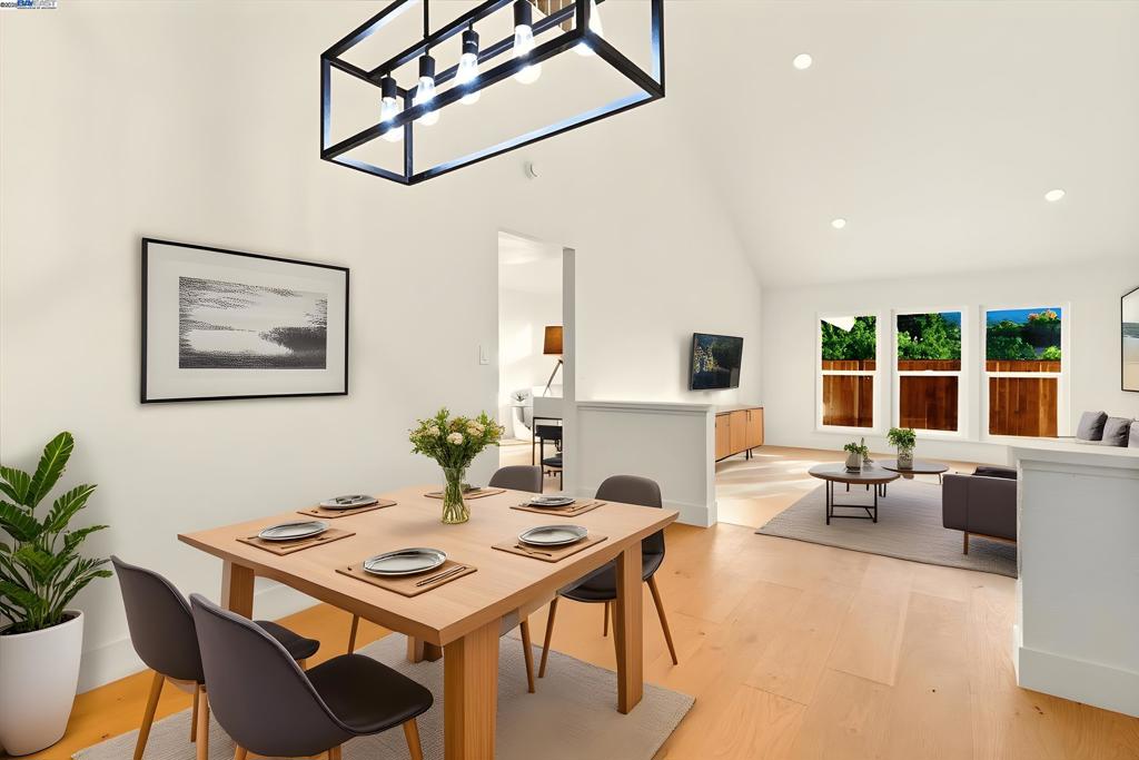 SADDLERIDGE - Residential