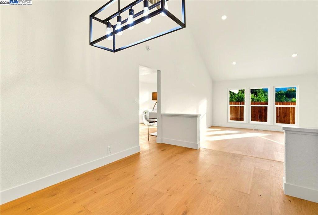 SADDLERIDGE - Residential