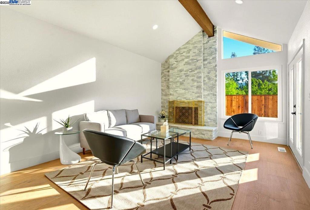 SADDLERIDGE - Residential