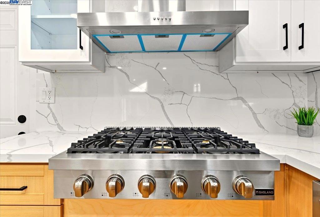 SADDLERIDGE - Residential