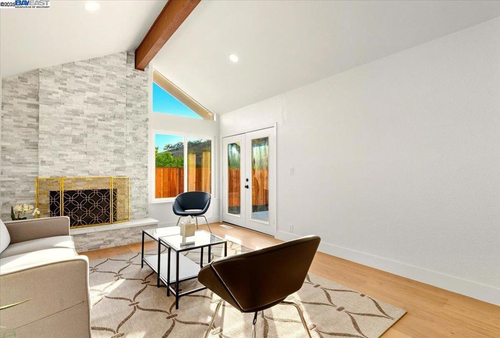 SADDLERIDGE - Residential