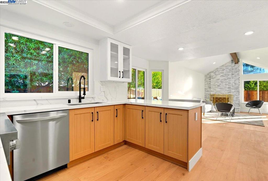 SADDLERIDGE - Residential