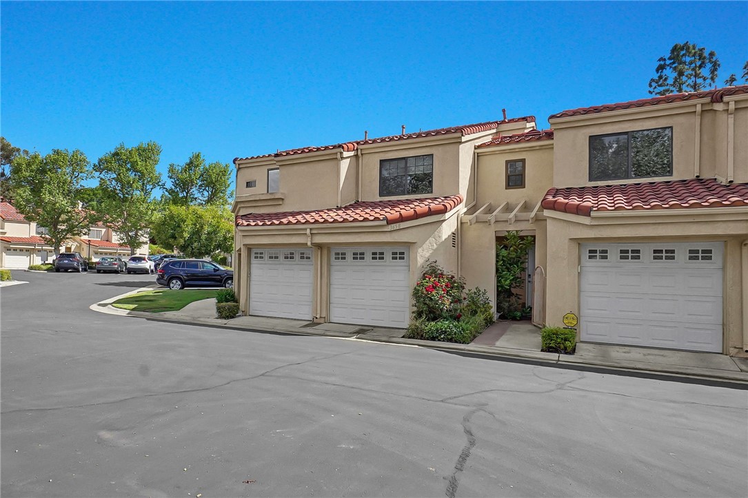 3658 Ivory Lane