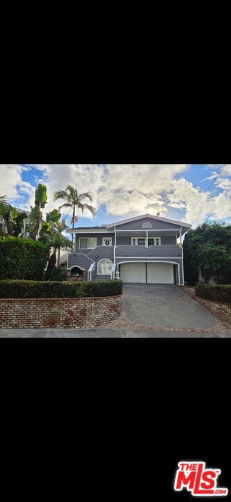 Photo of 127 W Avenida De Los Lobos Marinos, San Clemente, CA 92672 (MLS # 26104838)