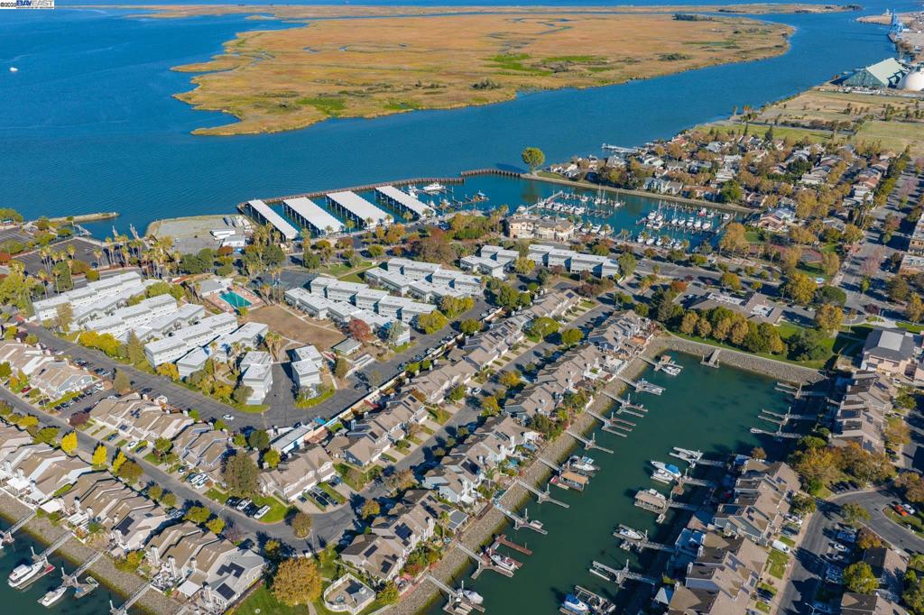 MARINA PARK - Residential