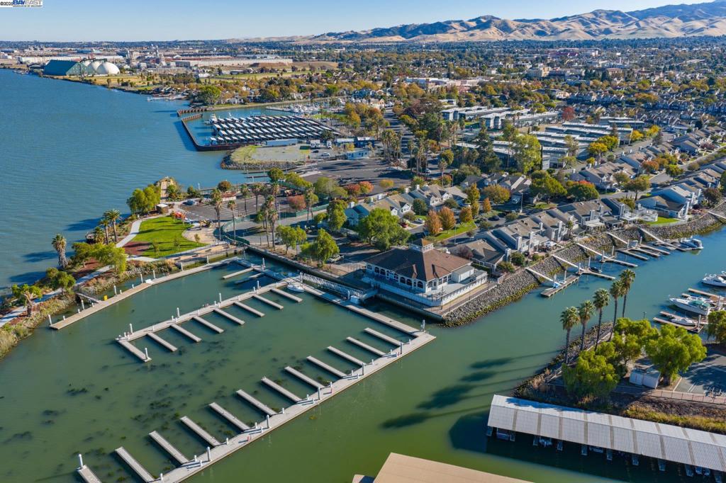 MARINA PARK - Residential