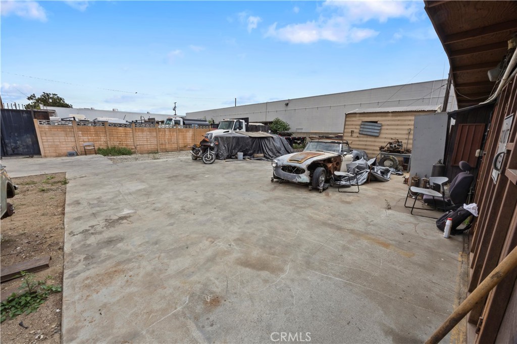 2052 Mountain View