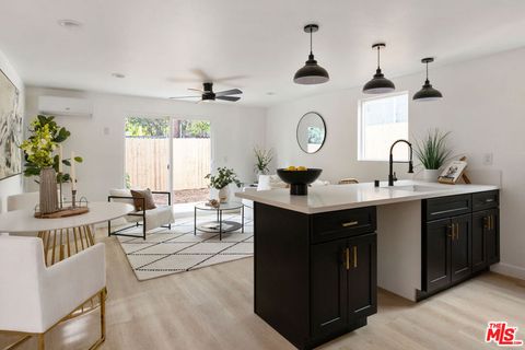 Photo of 1191 Crenshaw Boulevard, Los Angeles, CA 90019 (MLS # 26670699)