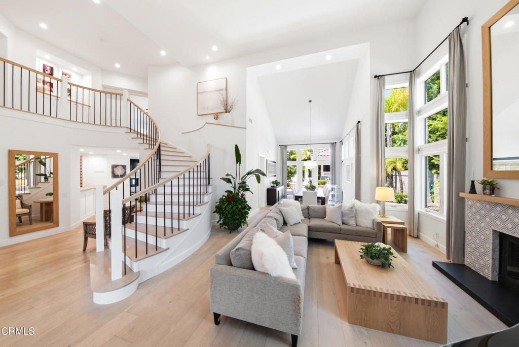40 Golden Glen Drive