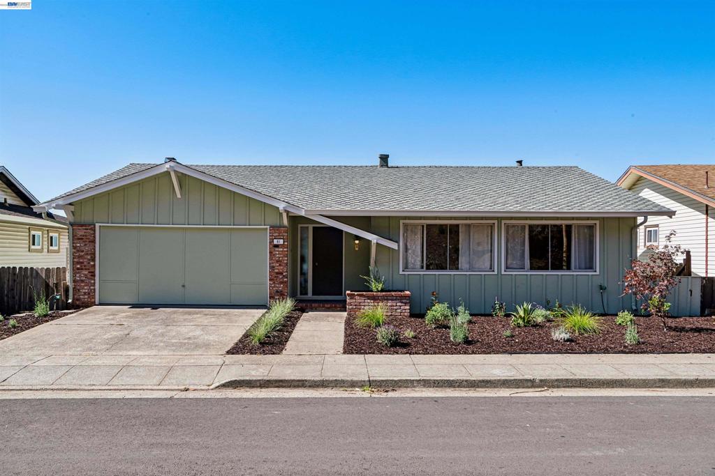81 Colgett Dr DR