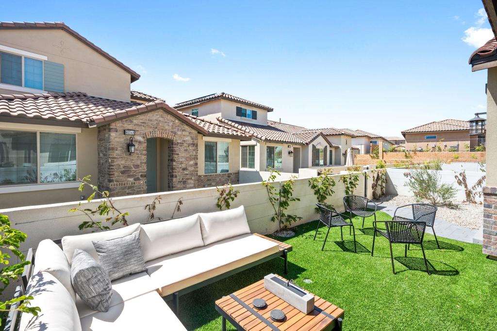 80378 Whisper Rock Way